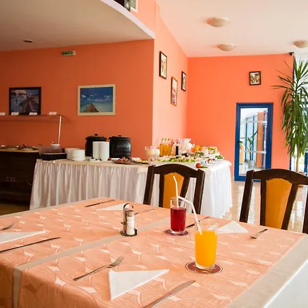 Szálloda Bohemi And Free Parking 3*
