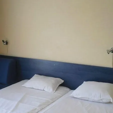 Bohemi And Free Parking Hotel Słoneczny Brzeg